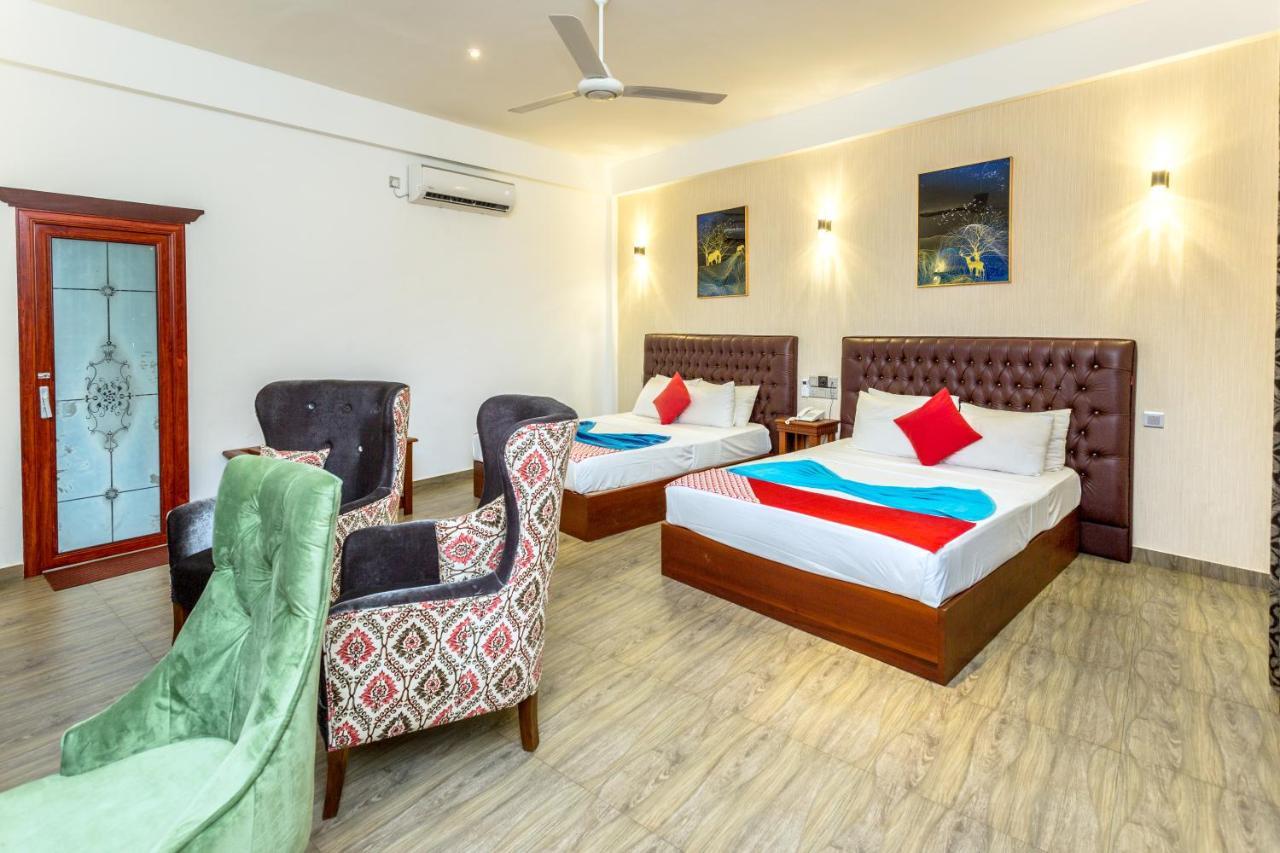 Polhena Grand Resort & Banquet ماتارا المظهر الخارجي الصورة